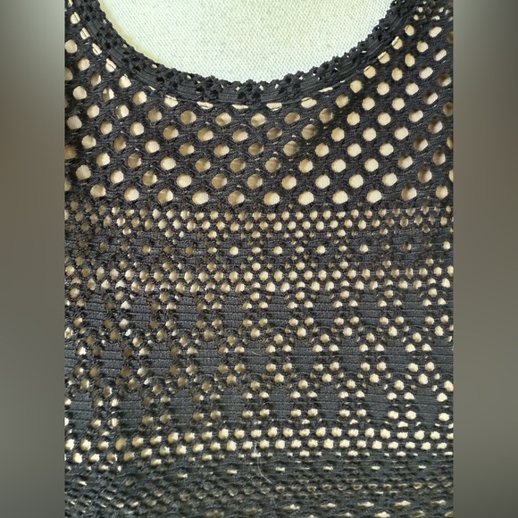 BCBG Maxazria Vicktoria Peplum Lace Blouse
Black Tan medium - Picture 12 of 16